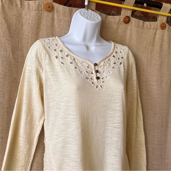 Beautiful Free People eyelet embroidery pale yellow L/S tee top Henley S / M ❤️ - Picture 5 of 12